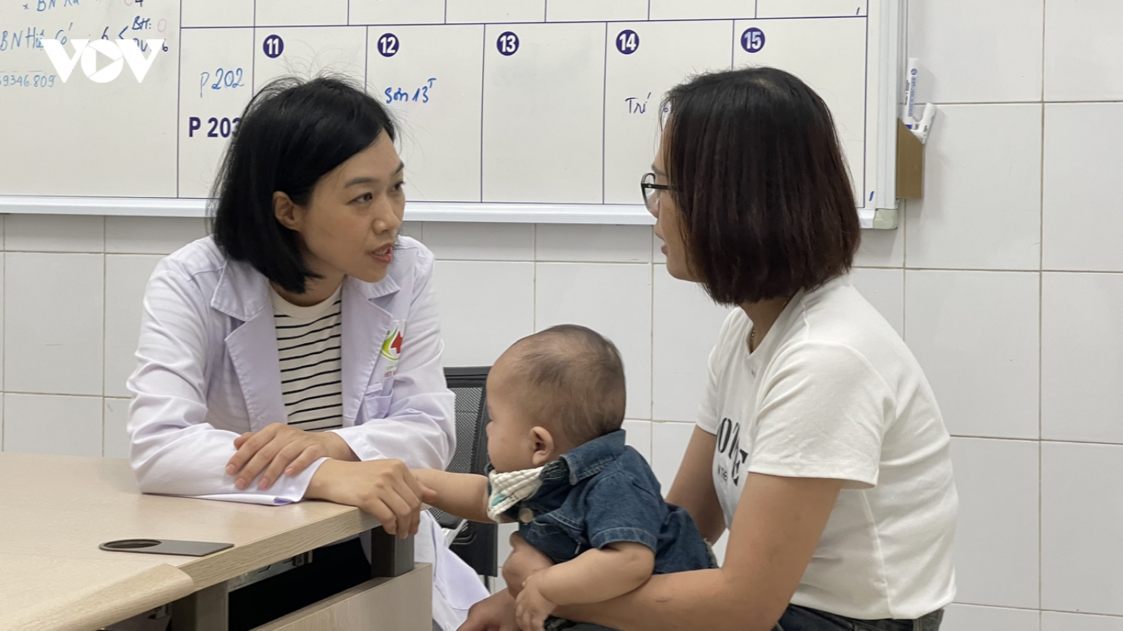 Được theo dõi từ trong bụng mẹ, bé trai sớm thoát cảnh “hở hàm ếch”