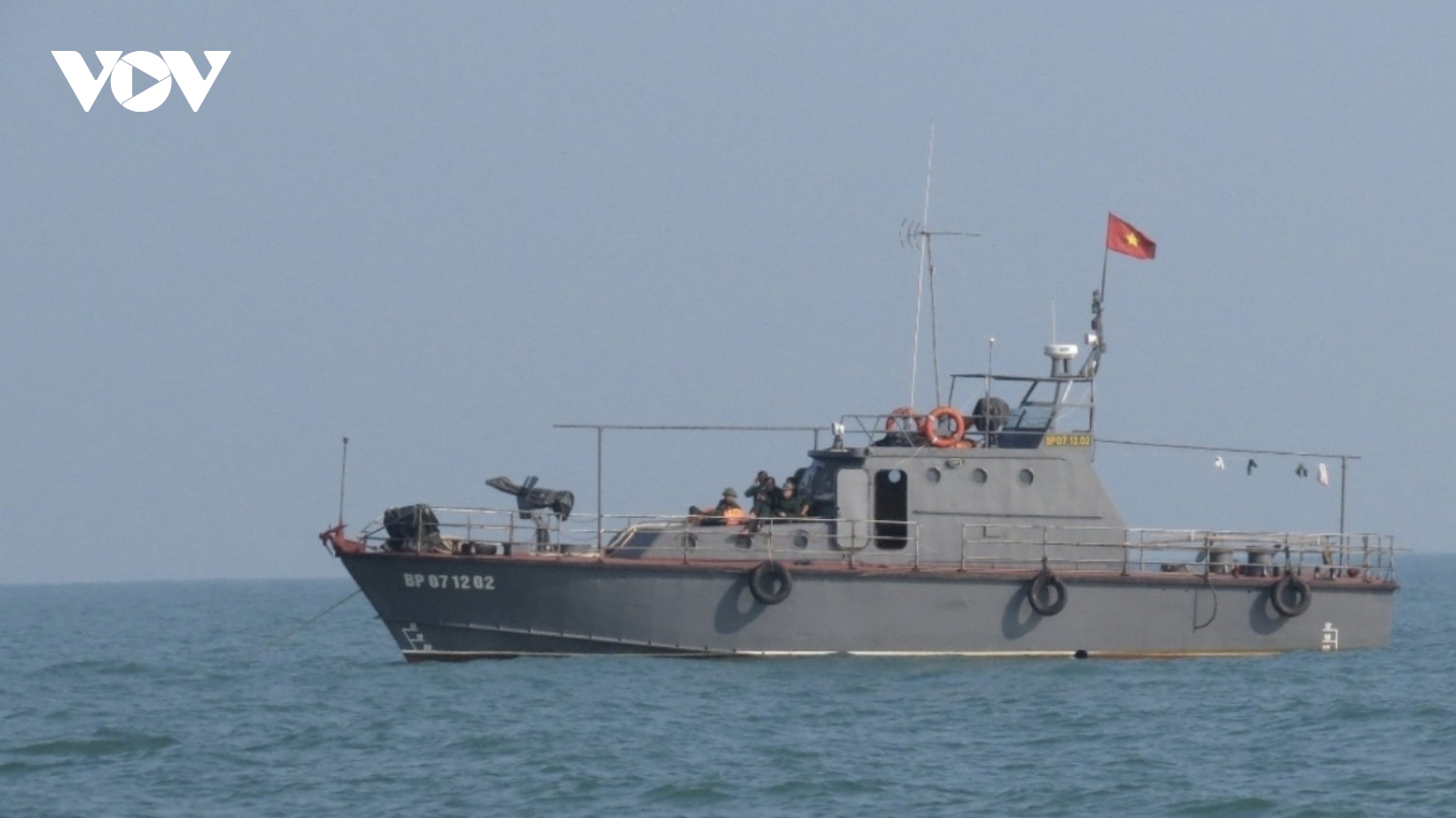 4 tàu cá Quảng Bình gặp lốc xoáy bị chìm trên biển, nhiều ngư dân mất tích