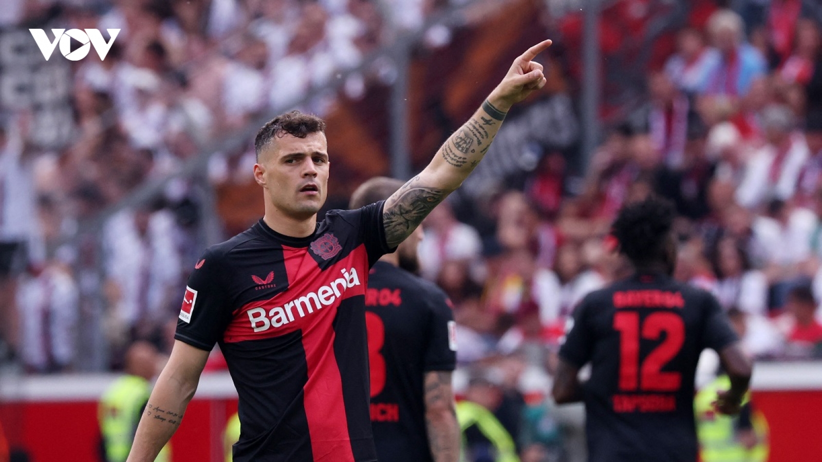 Bayer Leverkusen chính thức vô địch Bundesliga với thành tích bất bại cả mùa