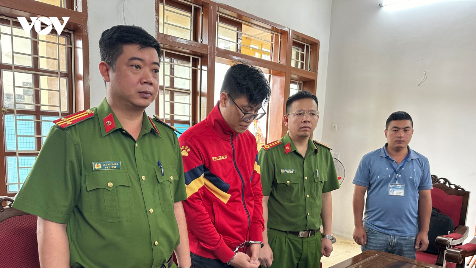 Cựu nhân viên ngân hàng chiếm đoạt tiền của khách hàng