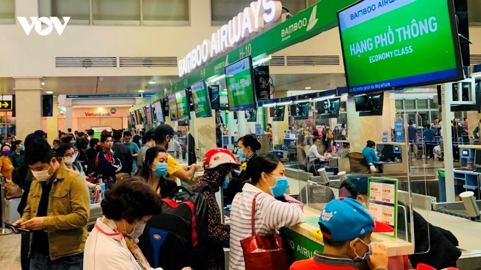 Yêu cầu rà soát, kiểm tra giá vé máy bay tăng cao