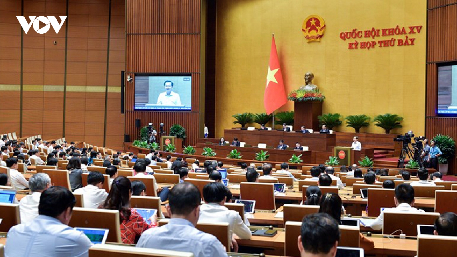 Chính phủ nêu 5 nhóm giải pháp đối phó với thách thức phát triển KT-XH