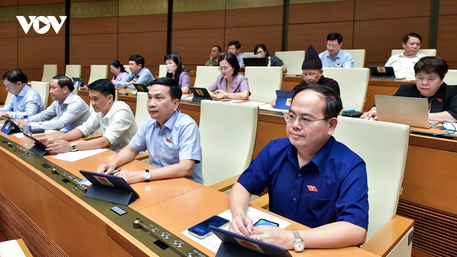 Đại biểu Quốc hội lo "chảy máu ngoại tệ" vì giá vàng và lãi suất