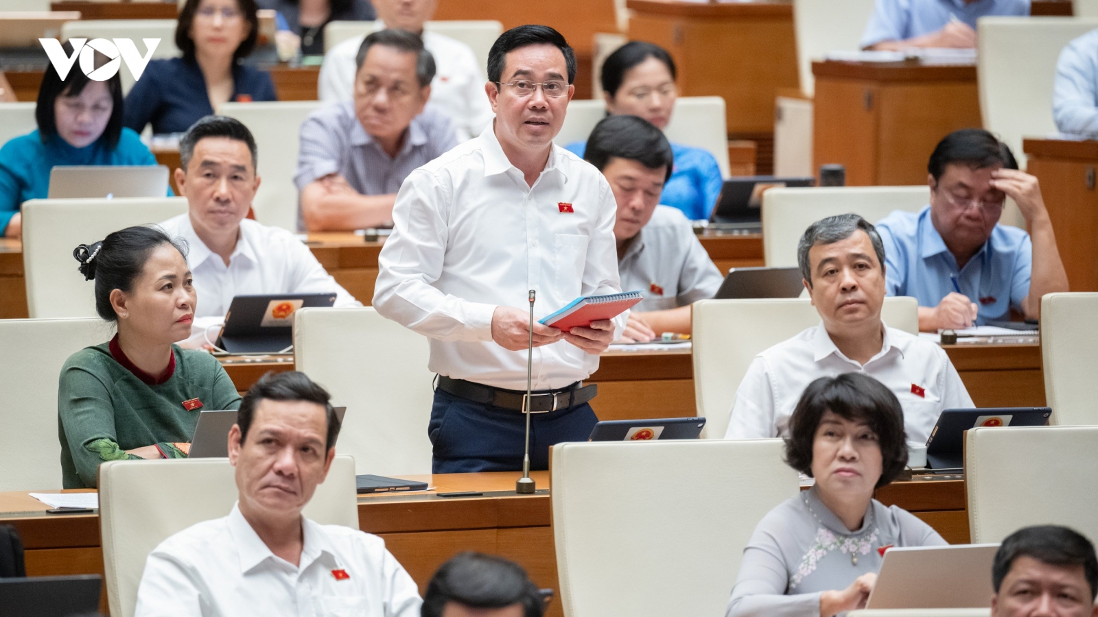 Bức tranh toàn cảnh về văn hóa vùng nông thôn vẫn còn "mảng màu tối"