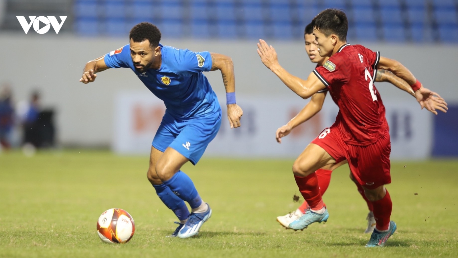 Kết quả V-League hôm nay 3/5: Quảng Nam thắng trận khi ''học'' U23 Indonesia