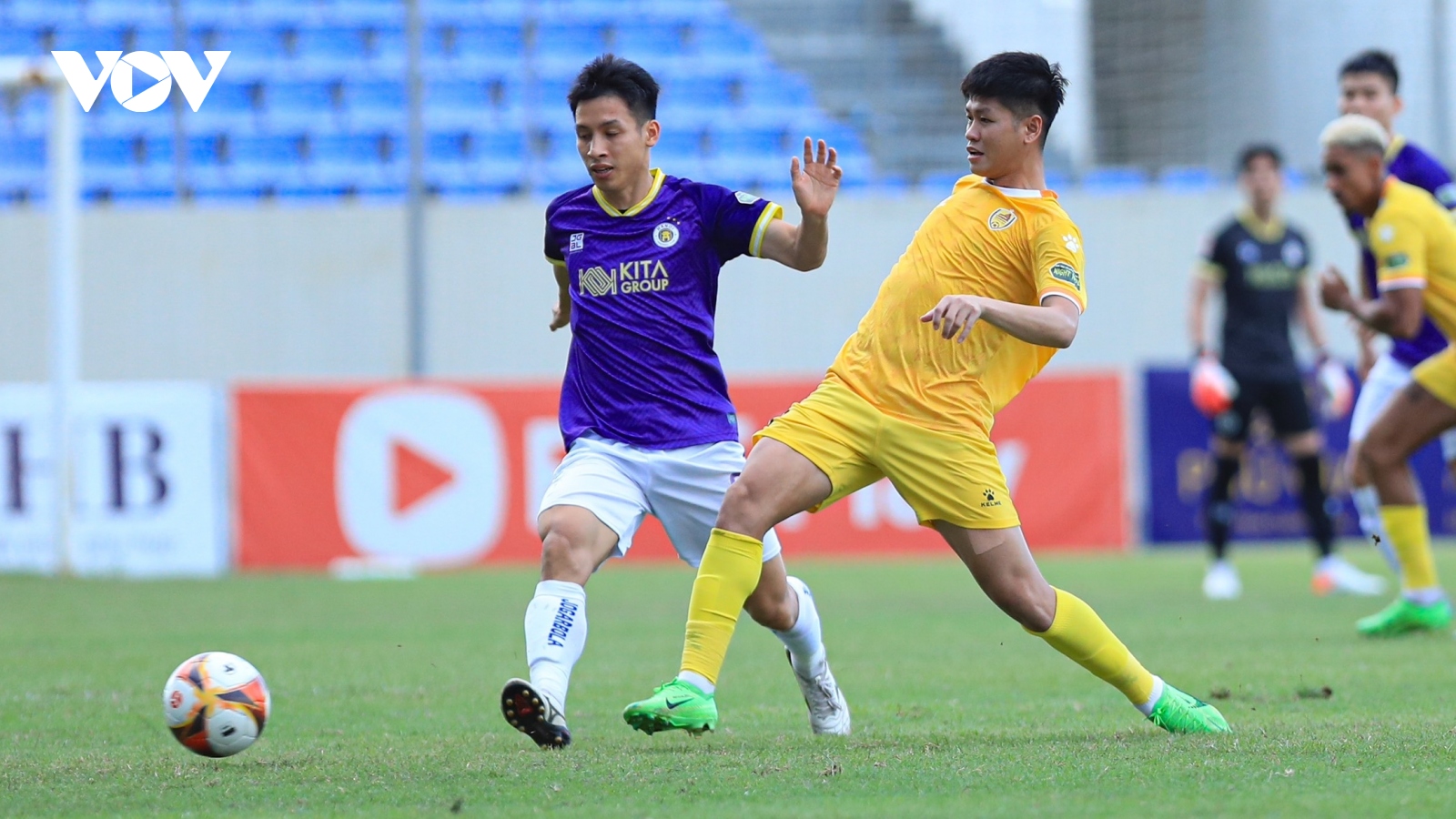 TRỰC TIẾP Quảng Nam 0-1 Hà Nội FC: Văn Xuân kiến tạo, Tagueu mở tỷ số