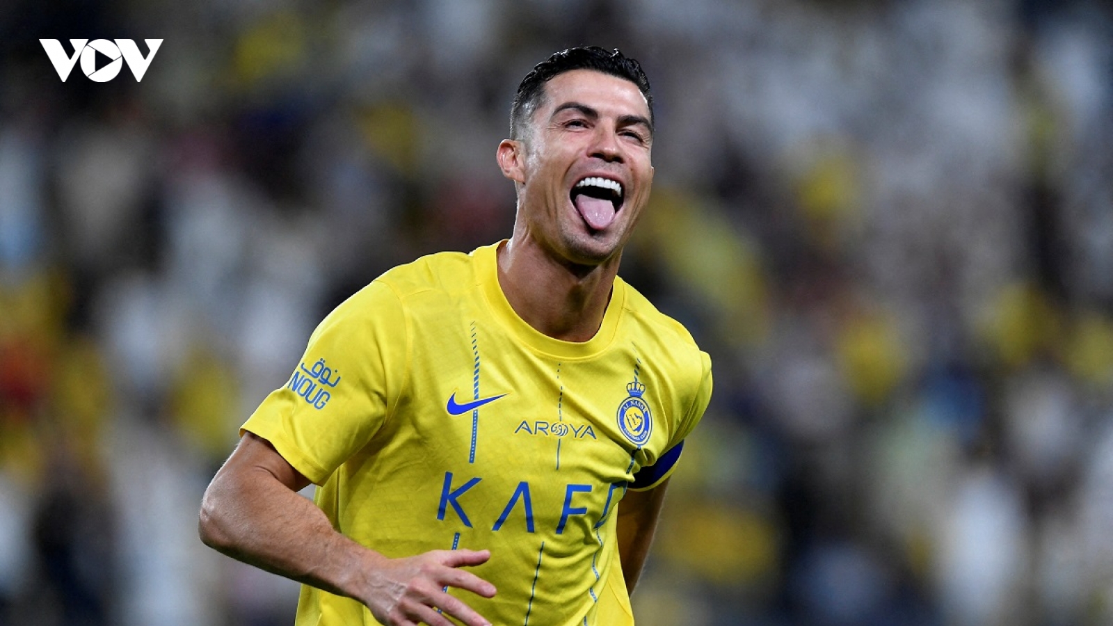 Ronaldo ghi hat-trick, áp sát cột mốc 900 bàn thắng
