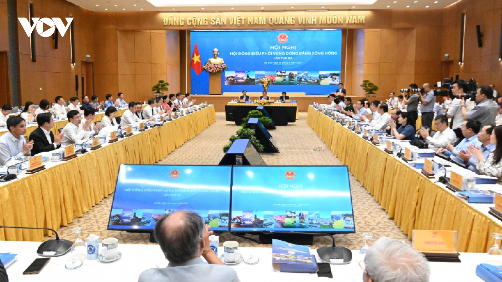 Thủ tướng chủ trì Hội nghị lần thứ 3 Hội đồng Điều phối vùng Đồng bằng sông Hồng