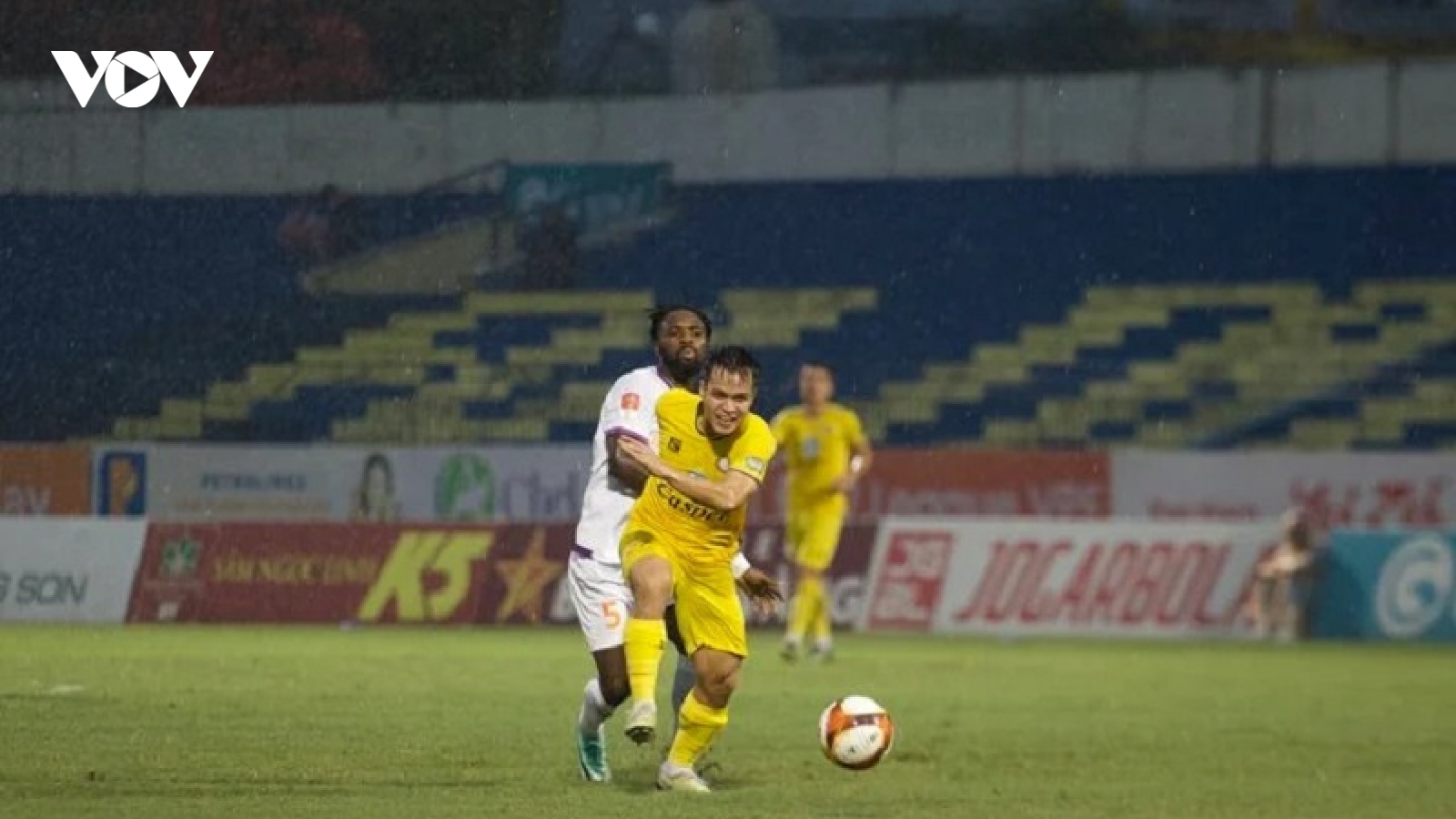 Kết quả V-League hôm nay 12/5: Bình Dương xa dần cuộc đua vô địch