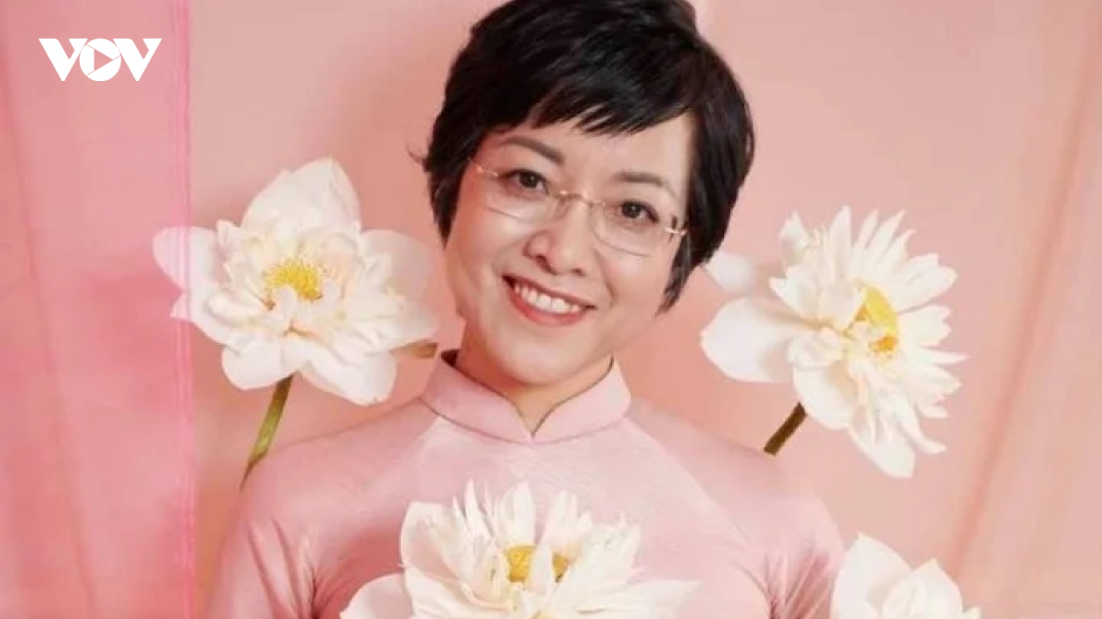 MC Thảo Vân: Từng là ca sĩ, đóng phim, U60 sống bình yên bên con trai