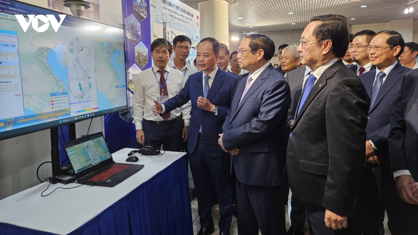 Thủ tướng dự Lễ chào mừng ngày Khoa học và Công nghệ Việt Nam