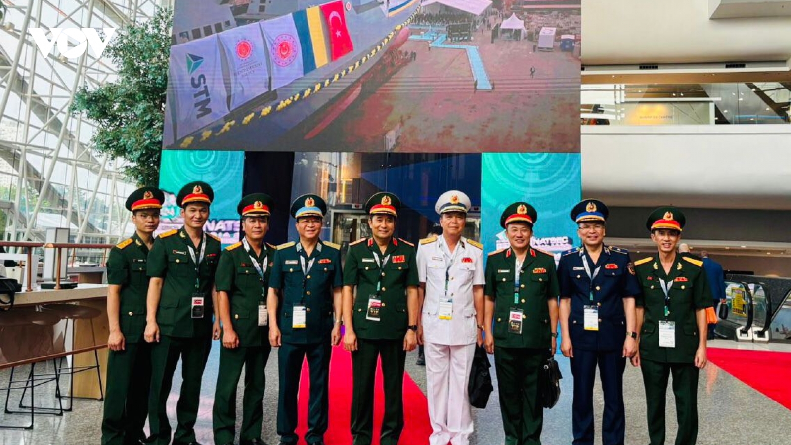 Đoàn đại biểu Bộ Quốc phòng dự Triển lãm Quốc phòng an ninh Châu Á tại Malaysia