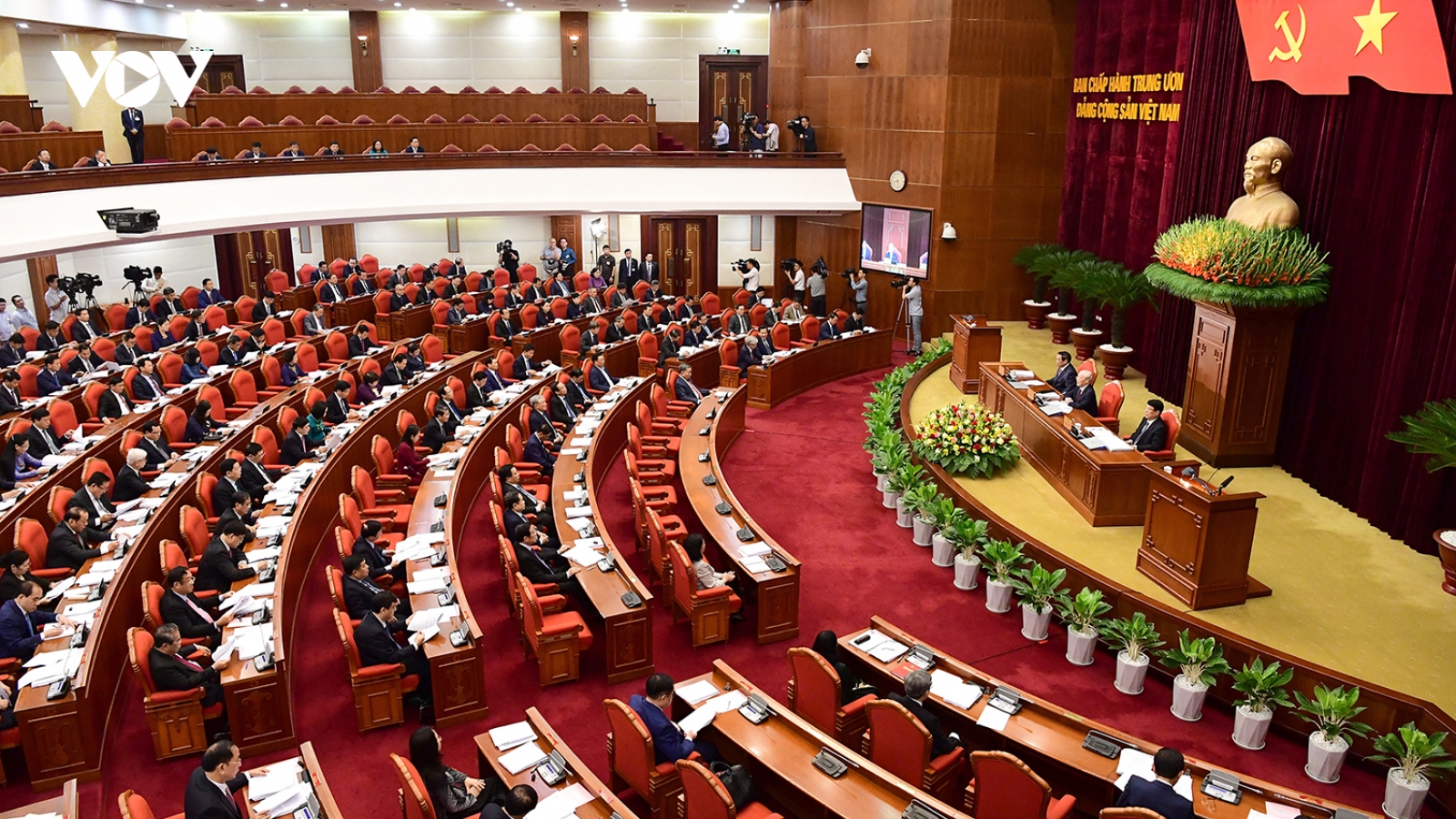 Thông cáo báo chí ngày làm việc thứ nhất của Hội nghị Trung ương 9, khóa XIII