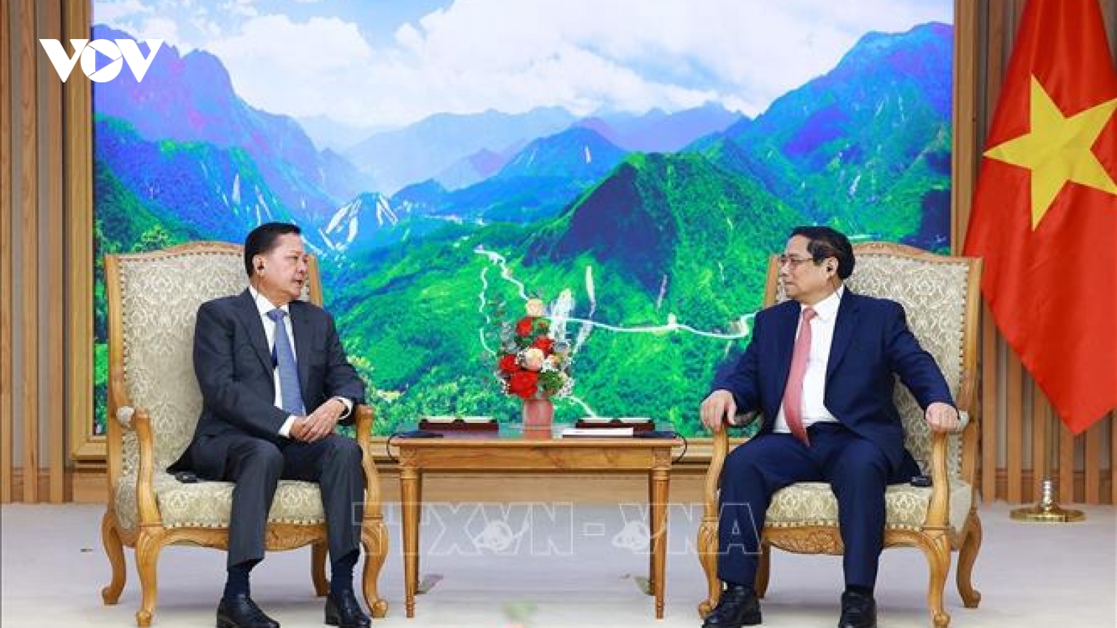 Thủ tướng Phạm Minh Chính tiếp Phó Thủ tướng Campuchia Neth Savoeun