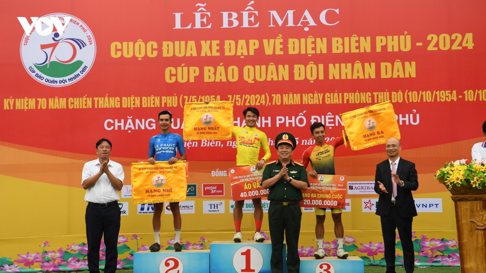 Đua xe đạp Về Điện Biên Phủ 2024: Phạm Lê Xuân Lộc lập siêu kỉ lục chung cuộc