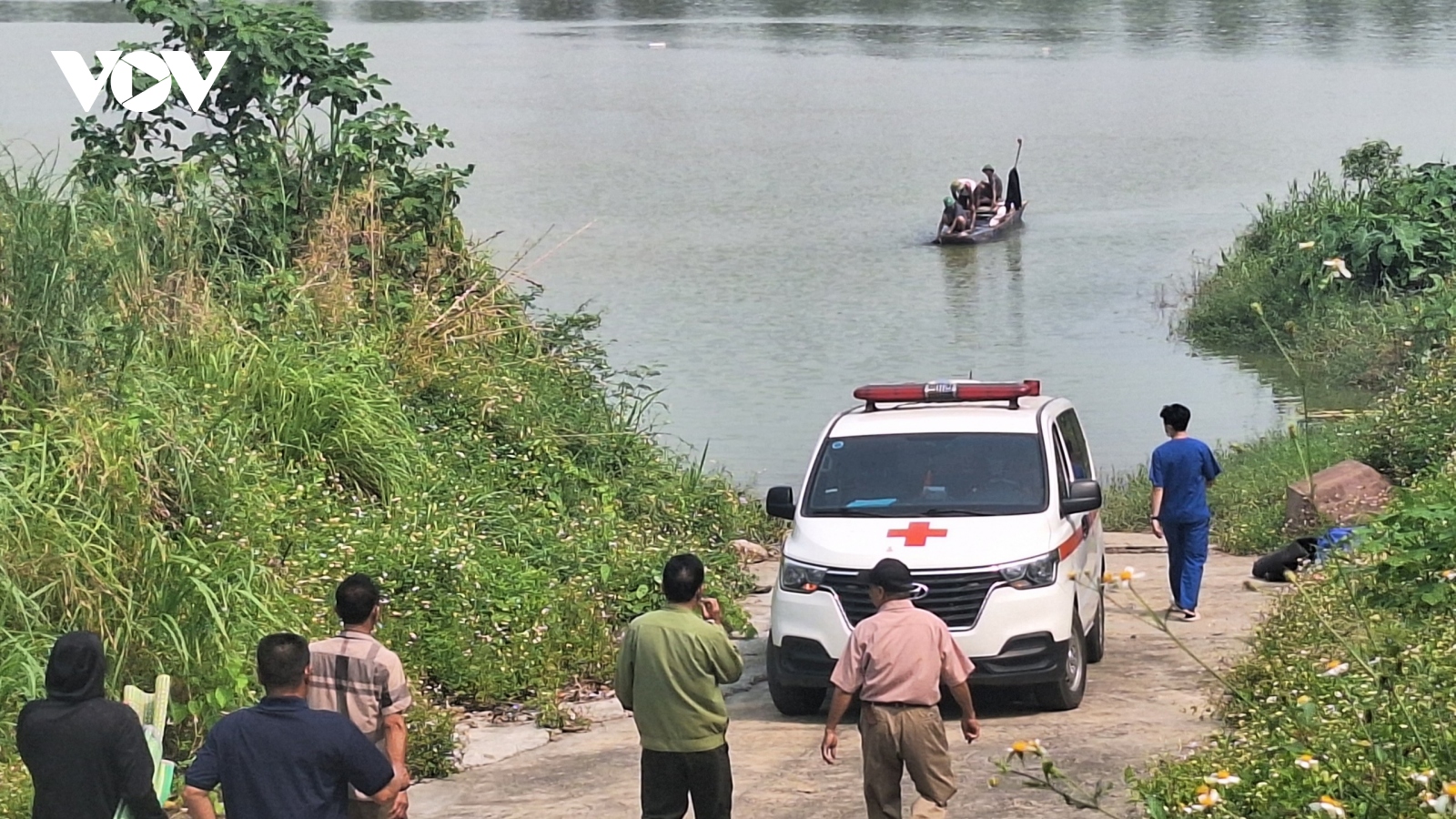 Bắc Ninh thông tin vụ 2 nữ sinh lớp 9 nghi nhảy cầu Kinh Dương Vương