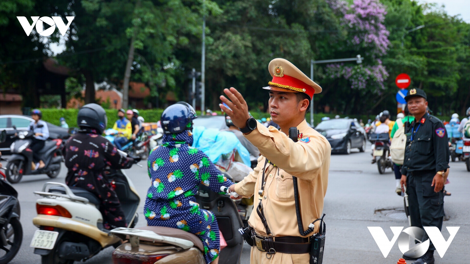 Hà Nội công khai số điện thoại 19 Đội trưởng Đội Cảnh sát giao thông