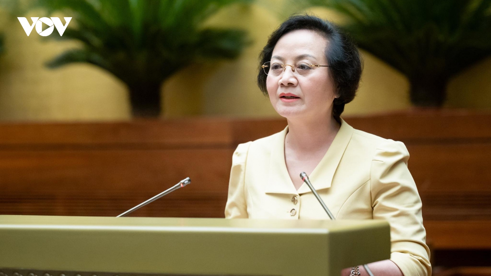 Chính phủ trình Quốc hội quyết định tăng lương cơ sở lên 2,34 triệu đồng/tháng