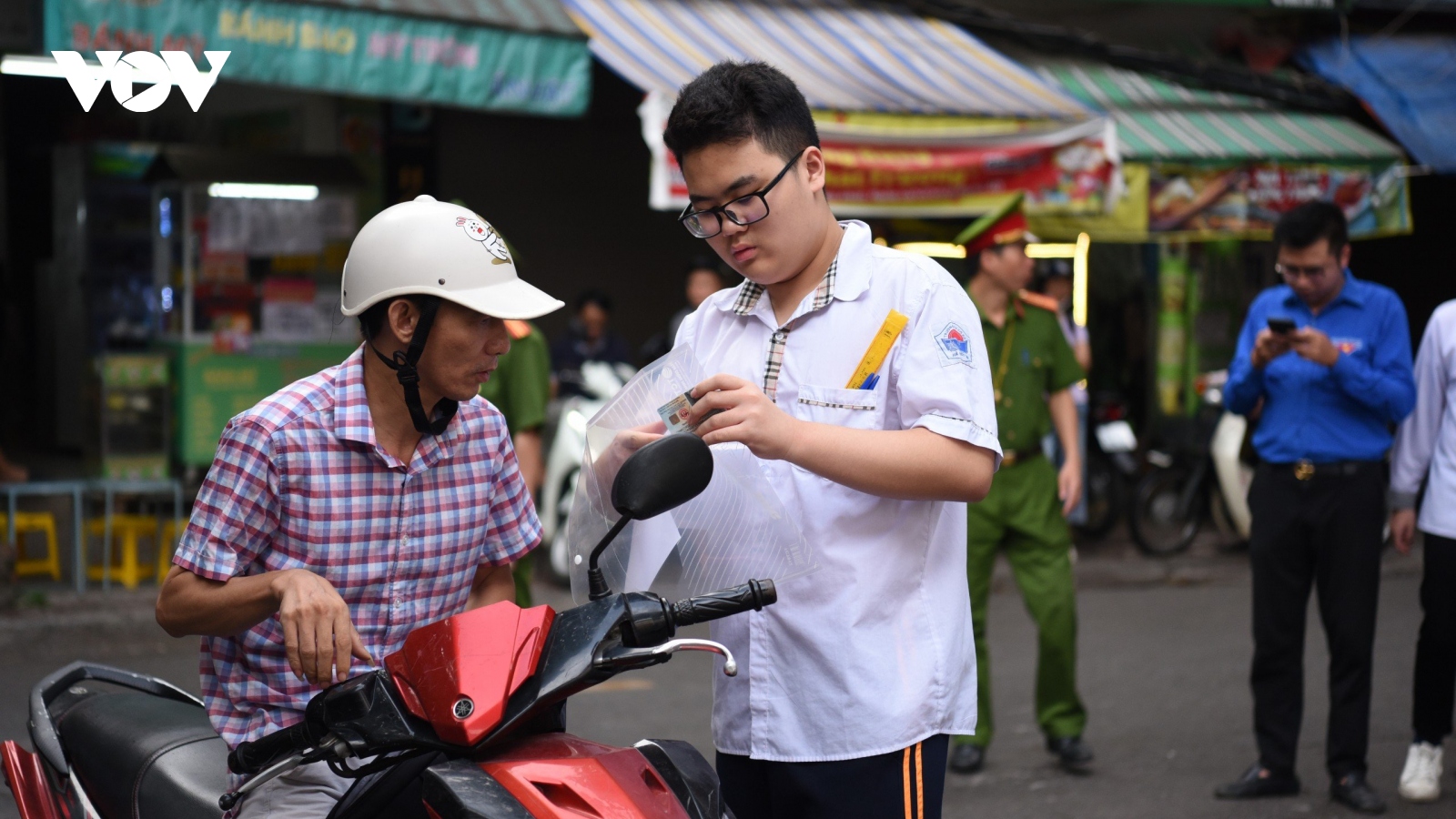 Hướng dẫn giải đề Toán lớp 10 THPT công lập Hà Nội năm 2024