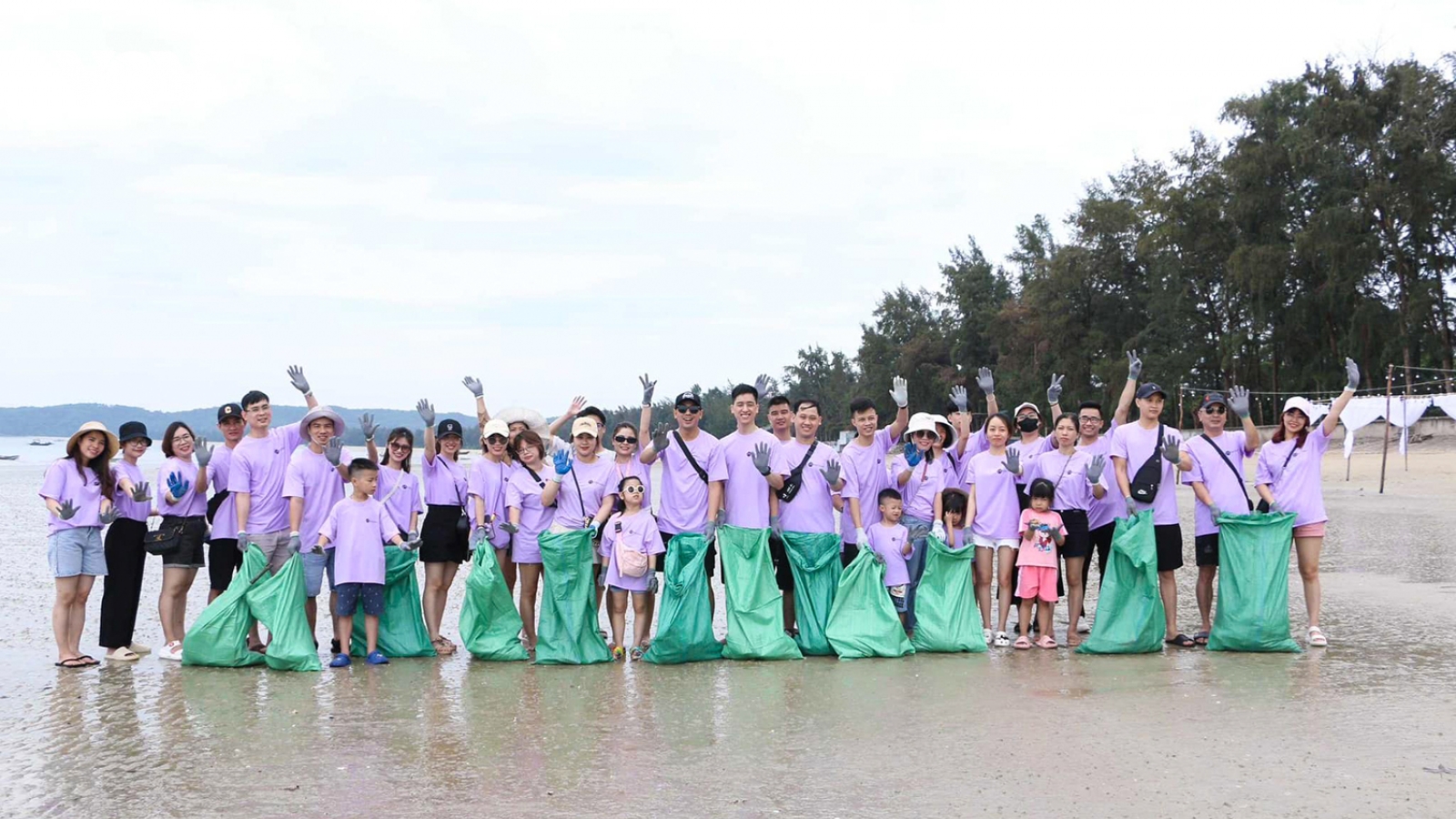 “Chiến binh diệt rác” vì đại dương xanh