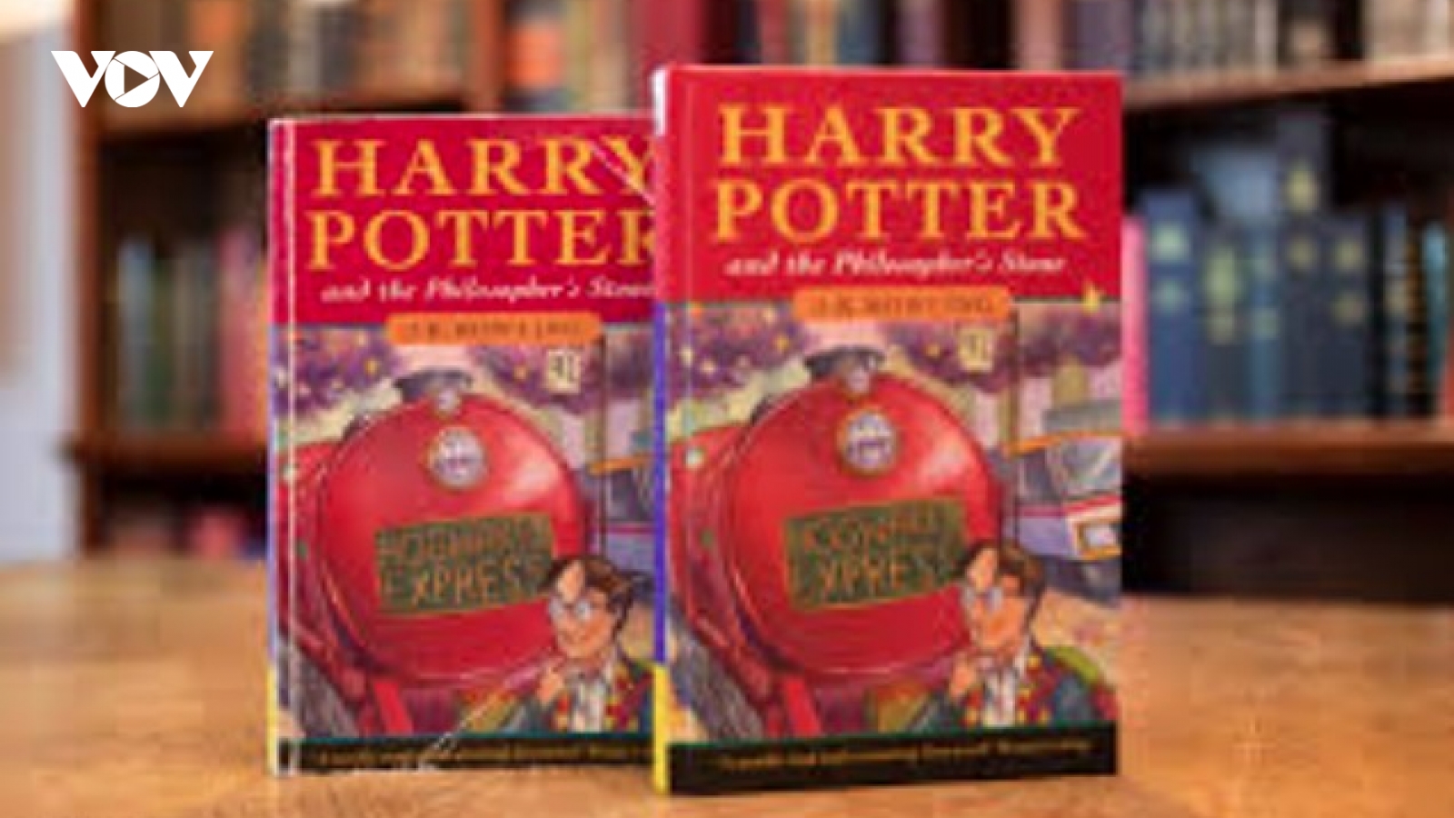 Bìa Harry Potter đầu tiên được bán với giá kỷ lục 1,9 triệu USD