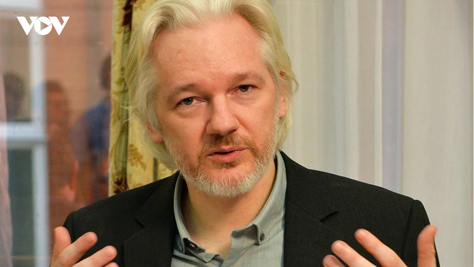 Julian Assange được tại ngoại và trở về Australia