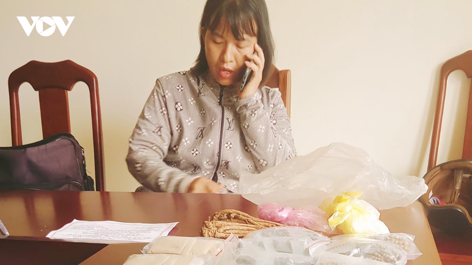 Bị phạt 25 triệu đồng do bán thuốc Đông y không rõ nguồn gốc
