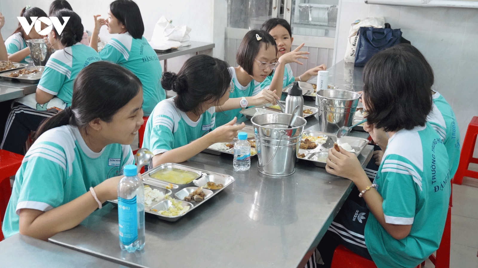 TP.HCM đề xuất tăng tiền ăn trưa bán trú lên 40.000 đồng/buổi