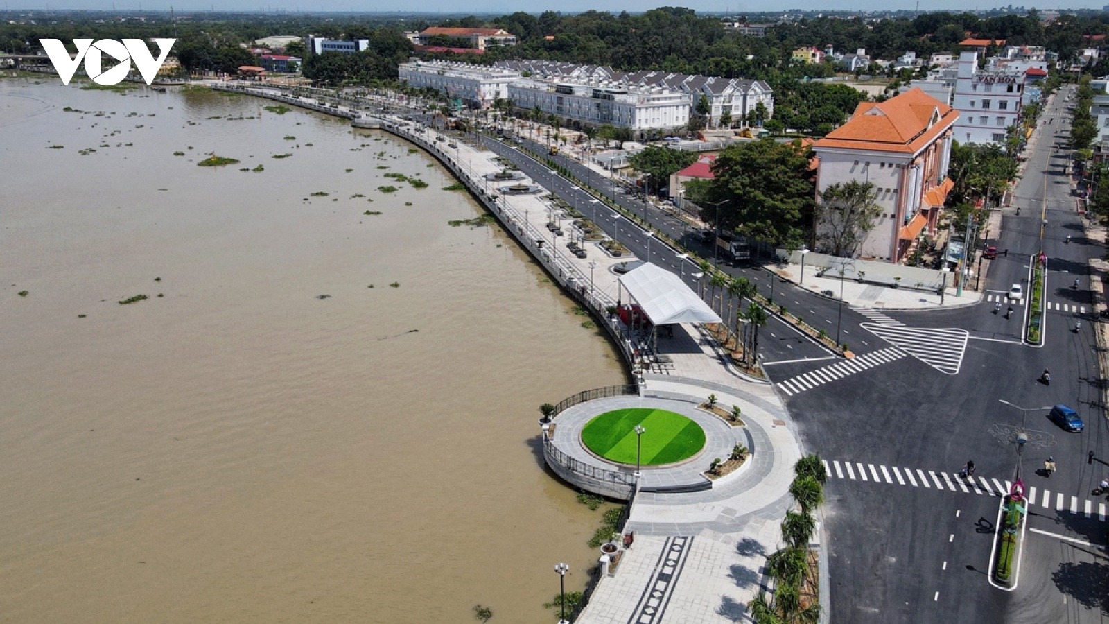 Tuyến đường ven sông dài 94km sẽ là “bàn đạp" cho Bình Dương cất cánh