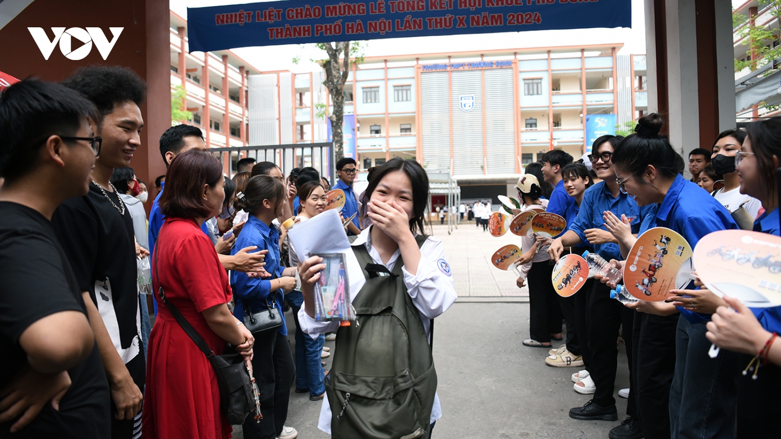 Thi vào 10 Hà Nội: Đề thi Tiếng Anh tăng độ khó, không nhiều điểm 10