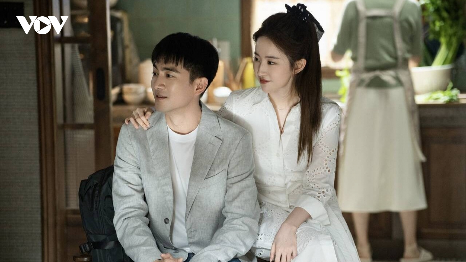 Hình tượng Lâm Canh Tân "sụp đổ" với vai diễn chồng gia trưởng của Lưu Diệc Phi