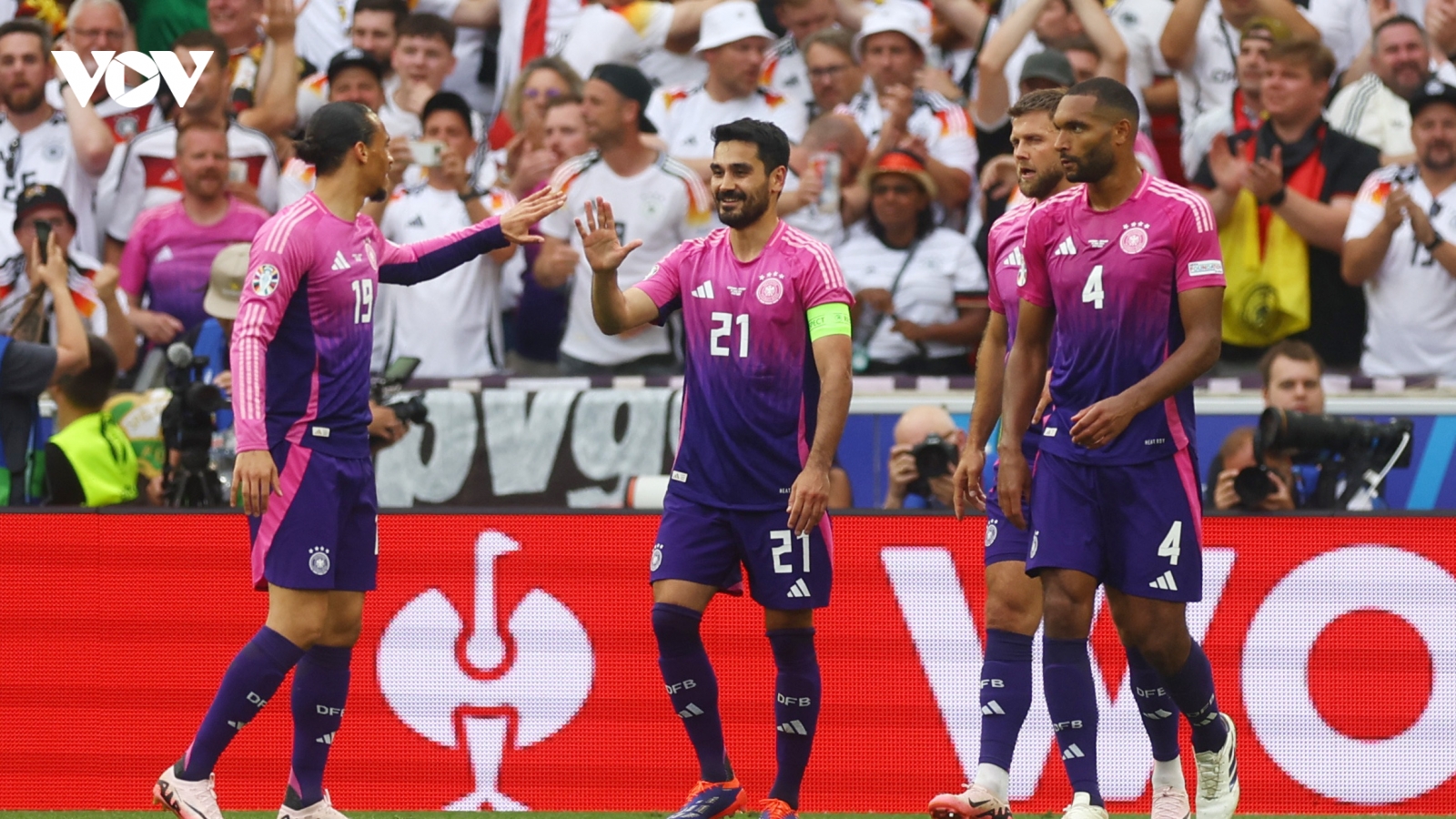 Xác định đội tuyển đầu tiên vào vòng 1/8 EURO 2024