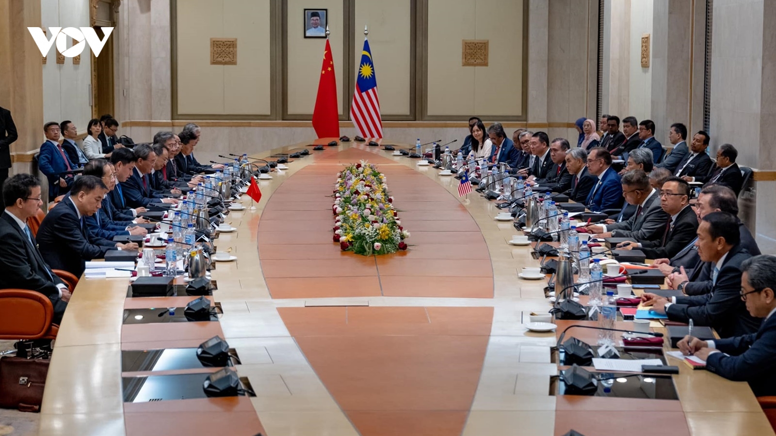 Thủ tướng Trung Quốc thăm Malaysia, ký 14 thỏa thuận hợp tác