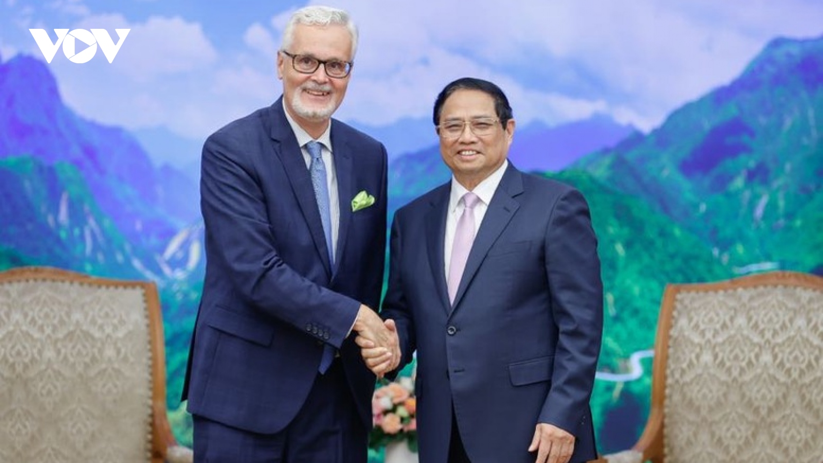 Thủ tướng Phạm Minh Chính tiếp Đại sứ Đức tại Việt Nam Guido Hildner