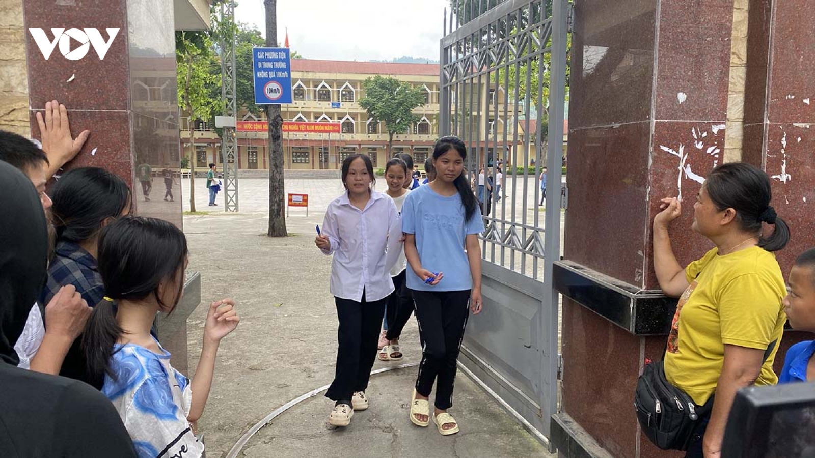 Kỳ tuyển sinh lớp 10 THPT: Gần 10.000 thí sinh Bắc Kạn, Cao Bằng dự thi