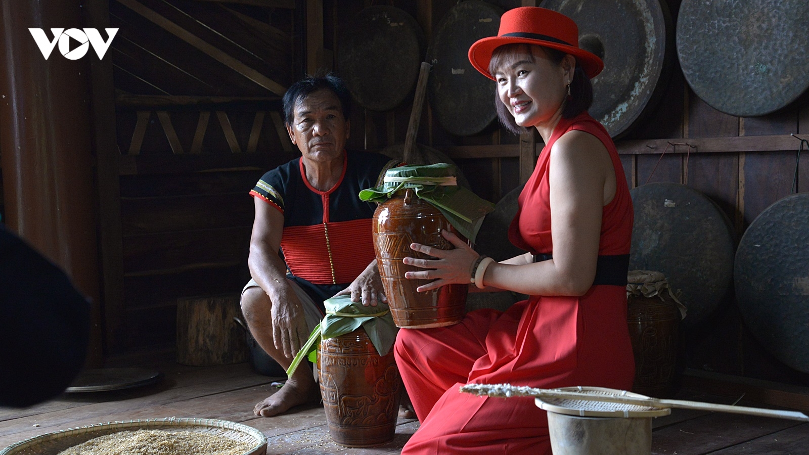 Cận cảnh quy trình làm rượu cần tại Buôn Ma Thuột, Đắk Lắk