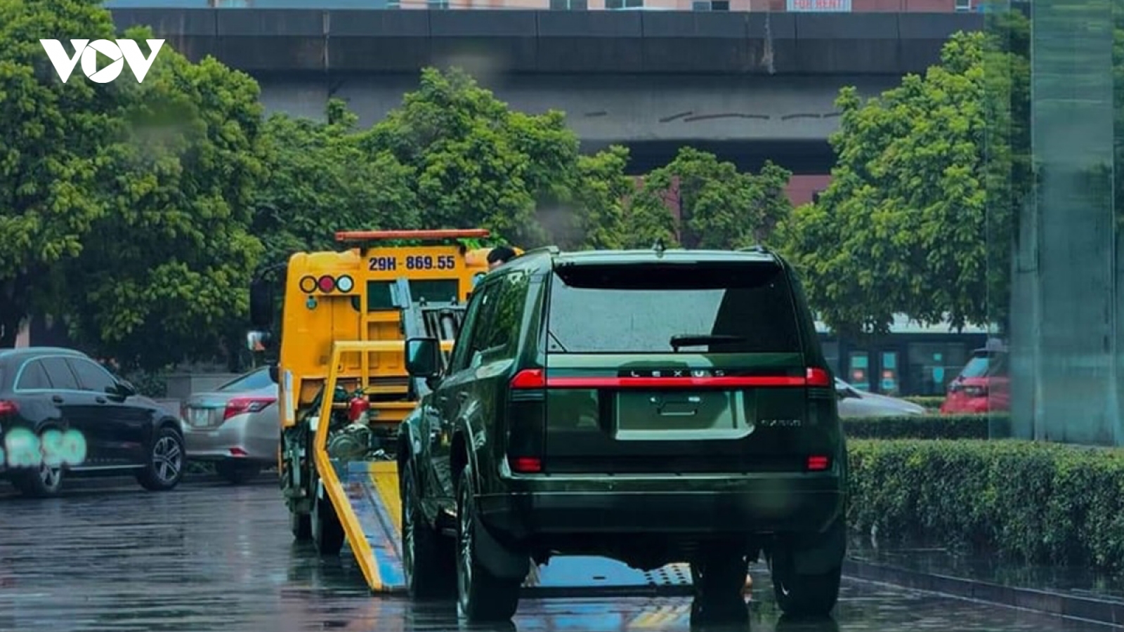 Lexus GX hoàn toàn mới đã về Việt Nam theo đường nhập khẩu chính hãng