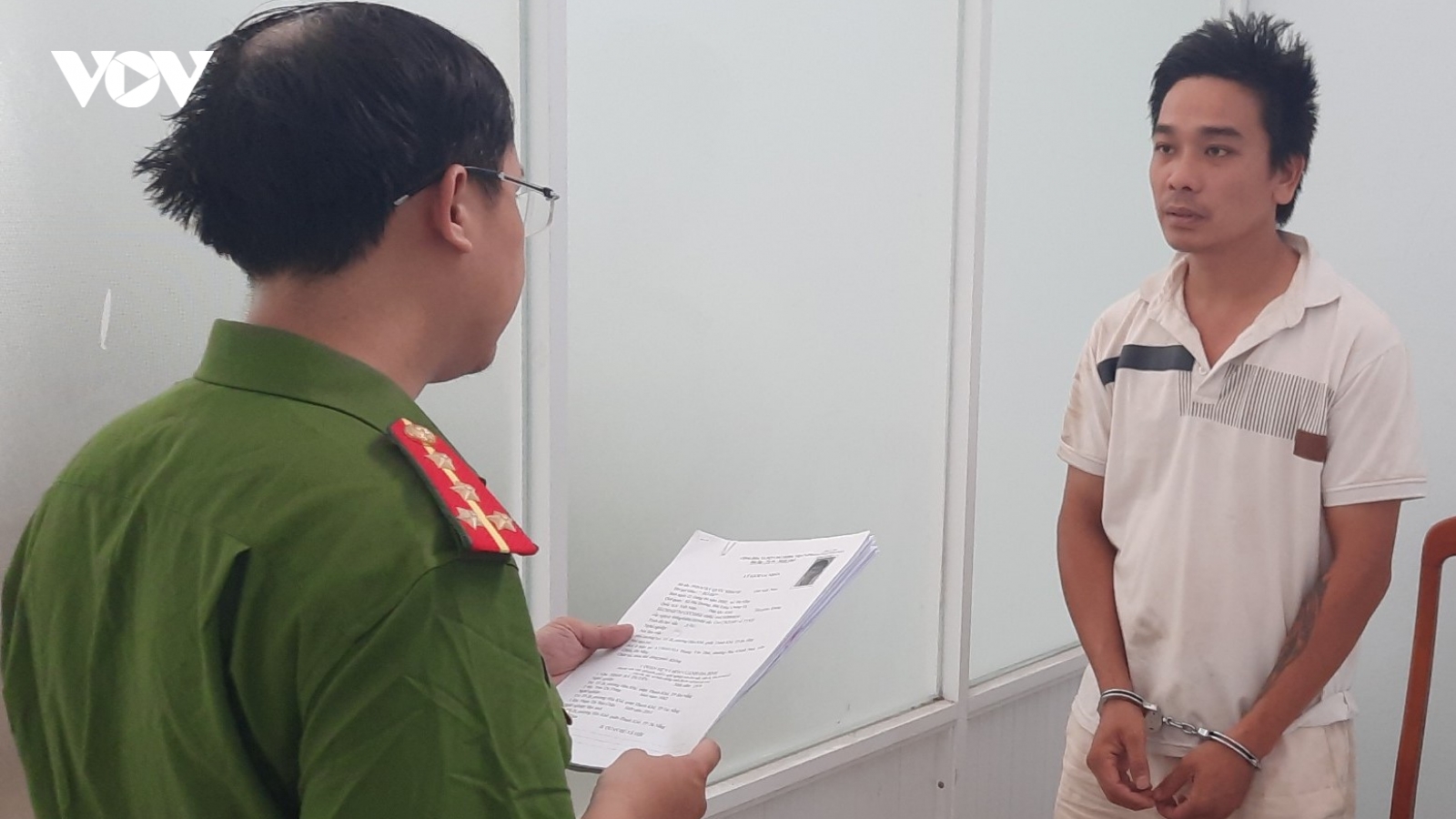 Làm giả sổ đỏ để lừa đảo chiếm đoạt hàng tỷ đồng