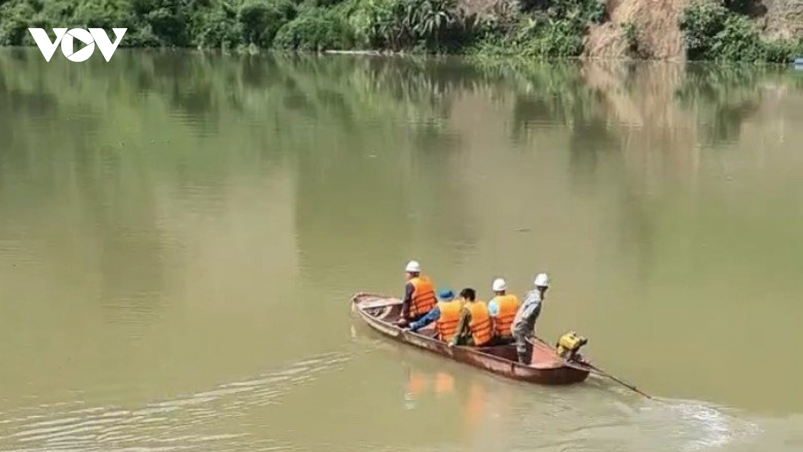 Một người mất tích khi đi qua suối Mường Hoa