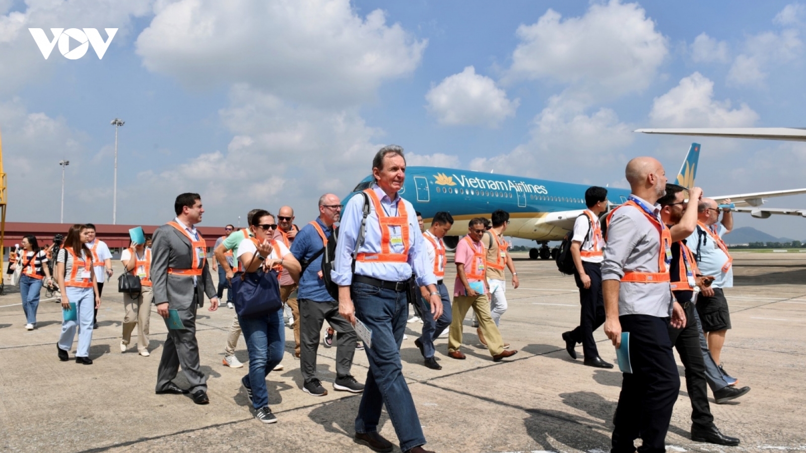 Vietnam Airlines báo lãi hơn 7.600 tỷ đồng, tăng trưởng toàn diện năm 2025