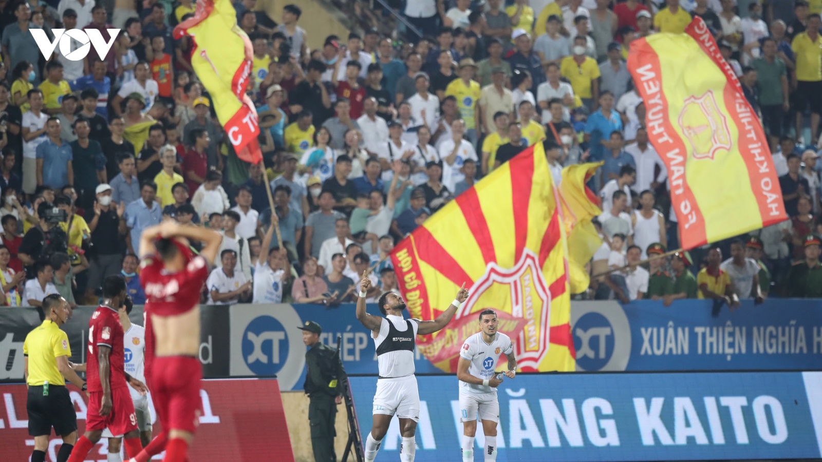 Lịch thi đấu và trực tiếp V-League hôm nay 25/6: Nam Định nâng cúp trên sân nhà?