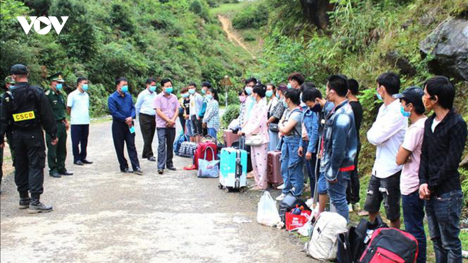 Xử lý nghiêm hành vi xuất, nhập cảnh trái phép