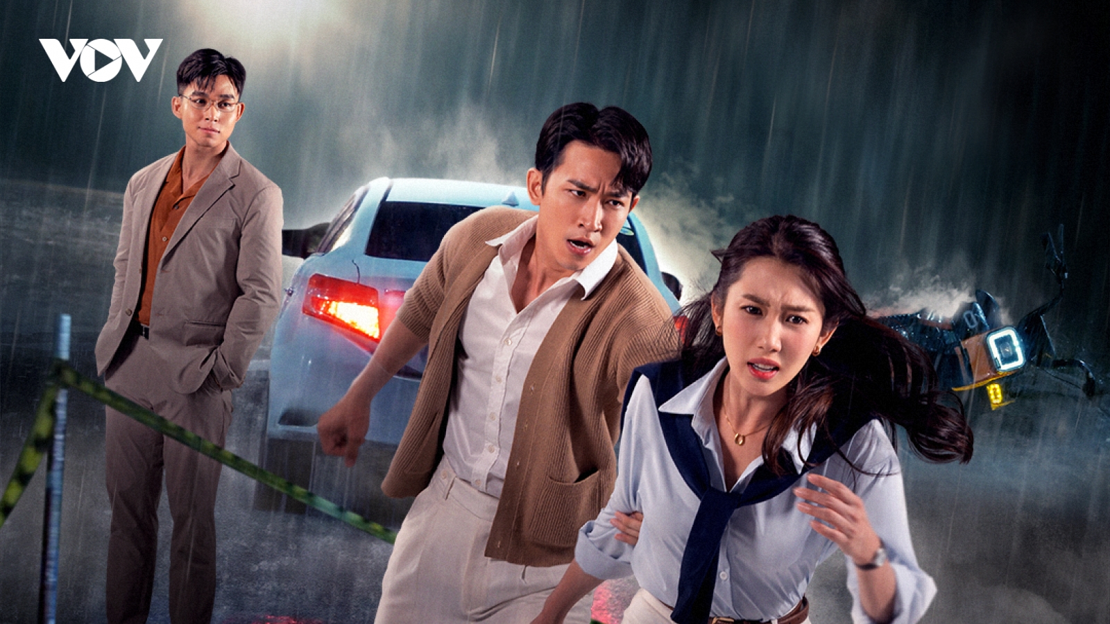 Thúy Ngân không ngại “thân mật” với Jun Phạm và các bạn diễn nam