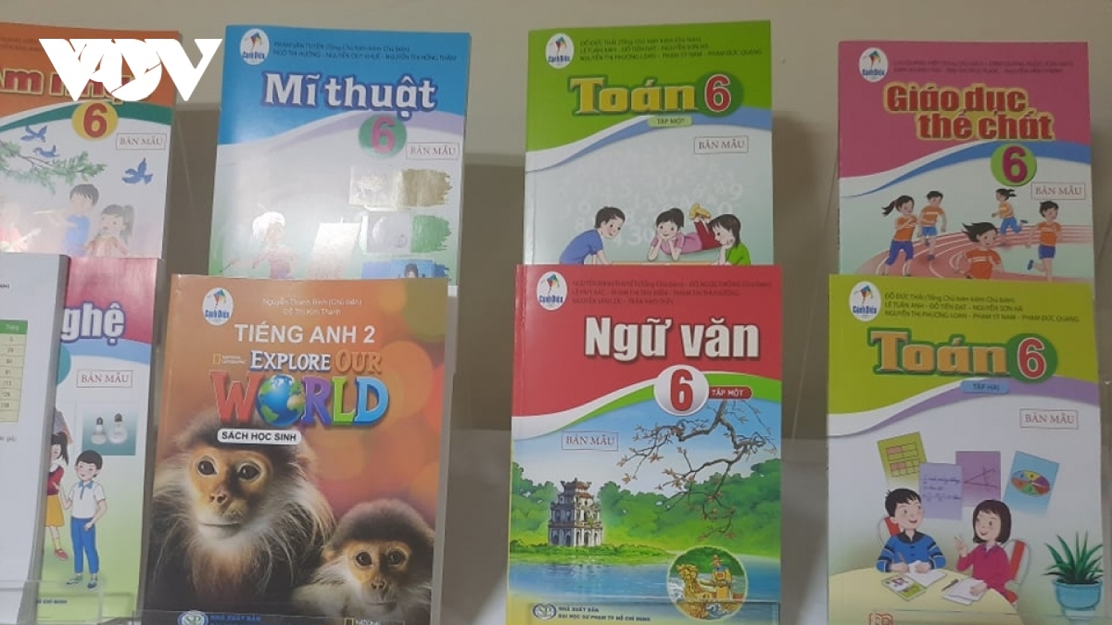 Giảm giá sách giáo khoa trung bình 15% năm học 2024-2025