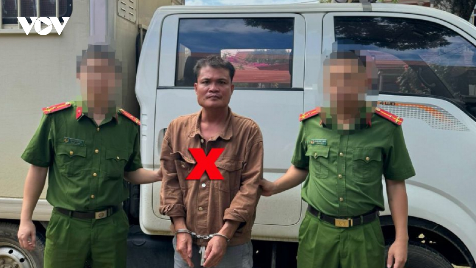 Bắt đối tượng nhiễm HIV 18 năm trốn truy nã