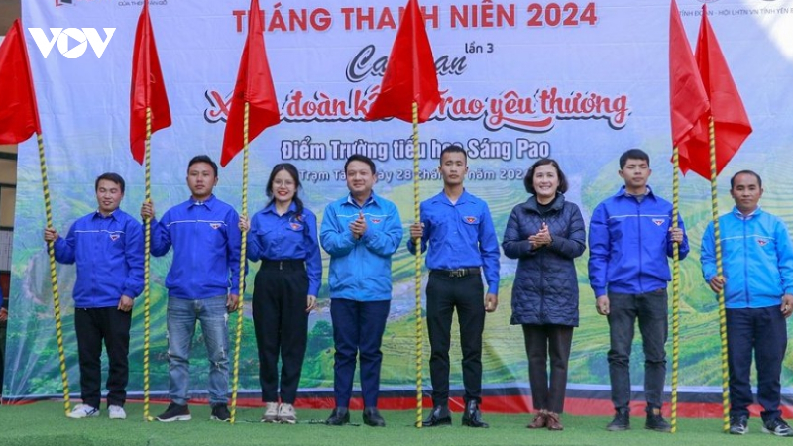 Nhiều thanh niên đi làm ăn xa, Yên Bái kết nạp và quản lí đảng viên ra sao?