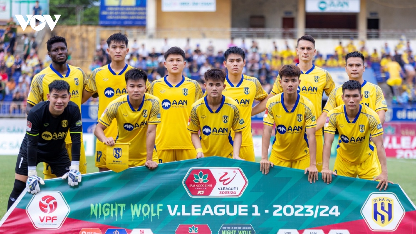 SLNA nguy cơ phải đá play-off trụ hạng V-League