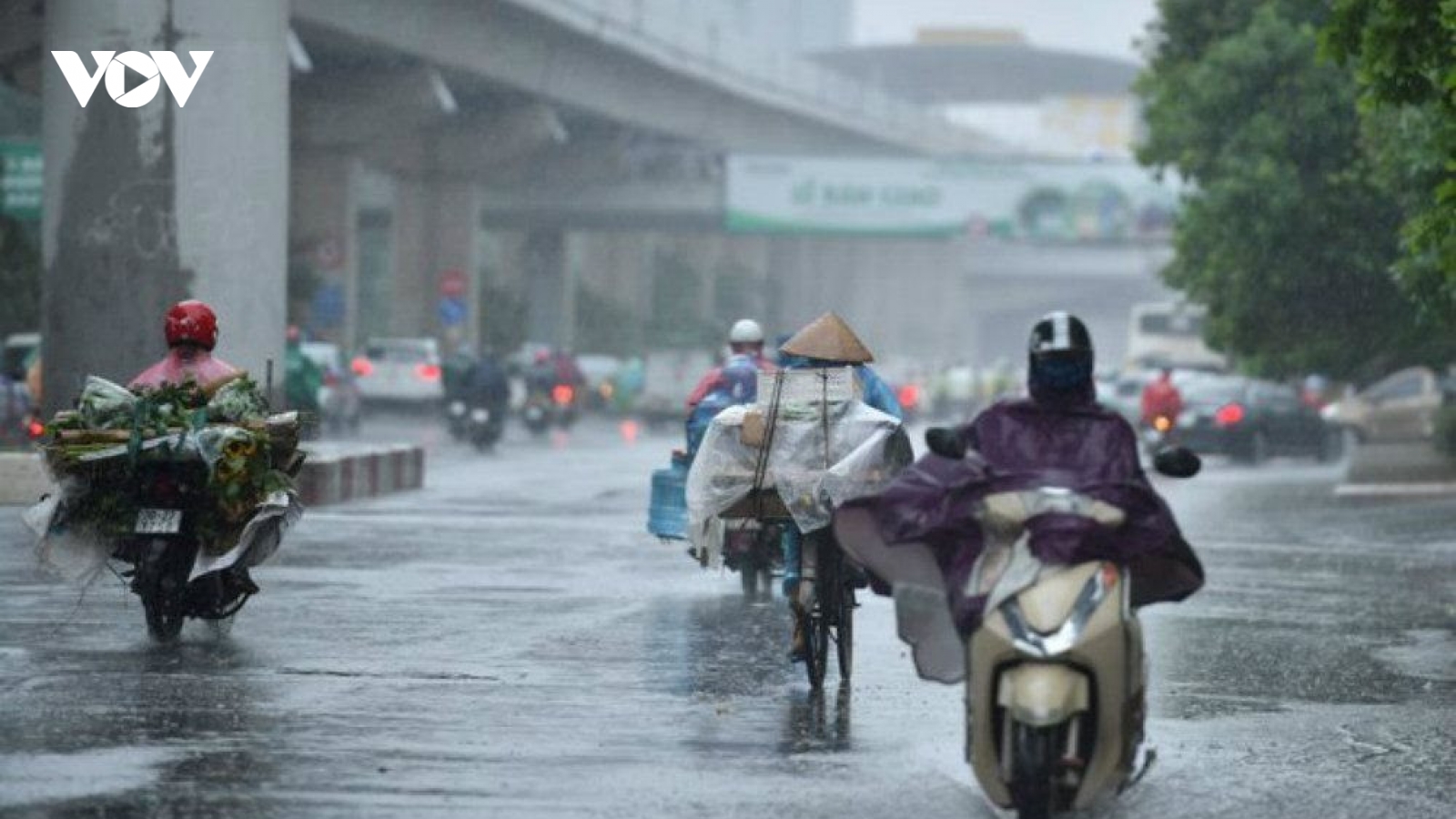 Thời tiết ngày 12/6: Thủ đô Hà Nội ngày nắng, chiều tối và đêm có mưa dông