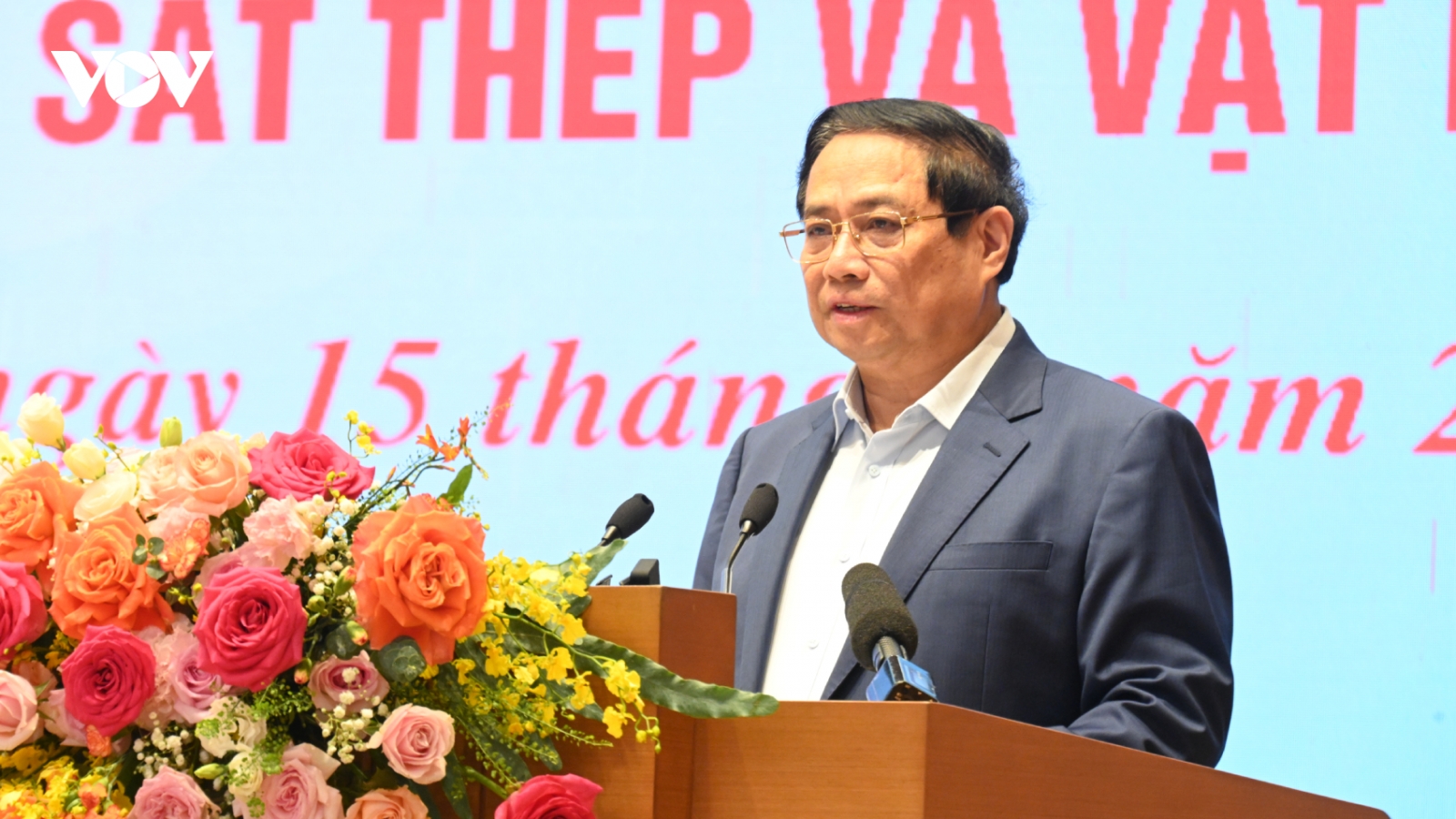 Thủ tướng chủ trì Hội nghị tháo gỡ khó khăn, thúc đẩy sản xuất vật liệu xây dựng