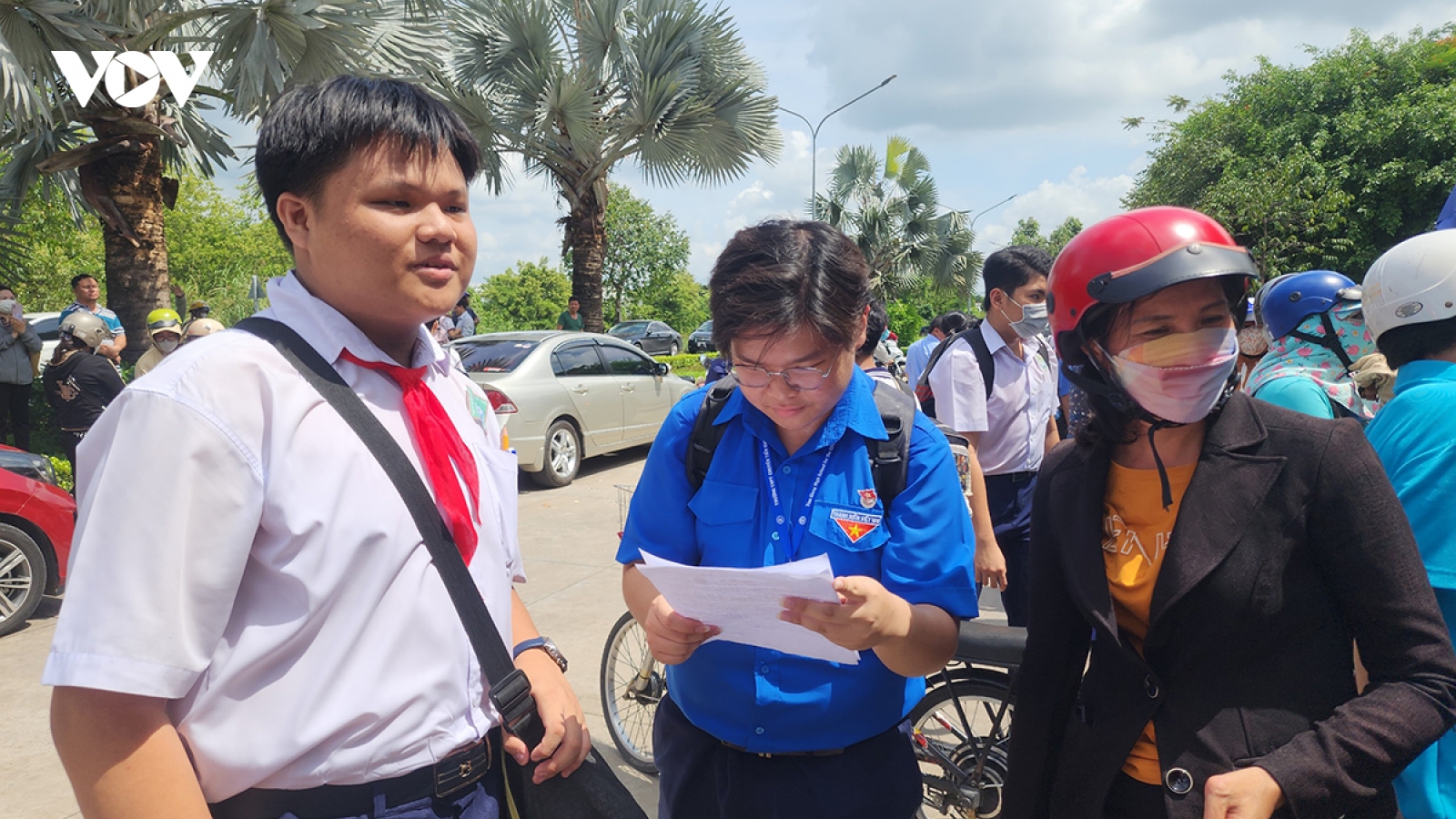 Tiền Giang xử lý vụ đề thi Tiếng Anh vào lớp 10 có phần vượt “giới hạn” ôn tập